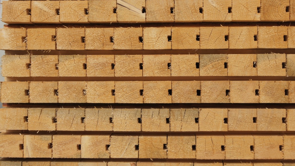 Pallet cross-sections and milled squares