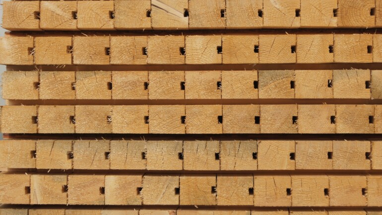 Pallet cross-sections and milled squares